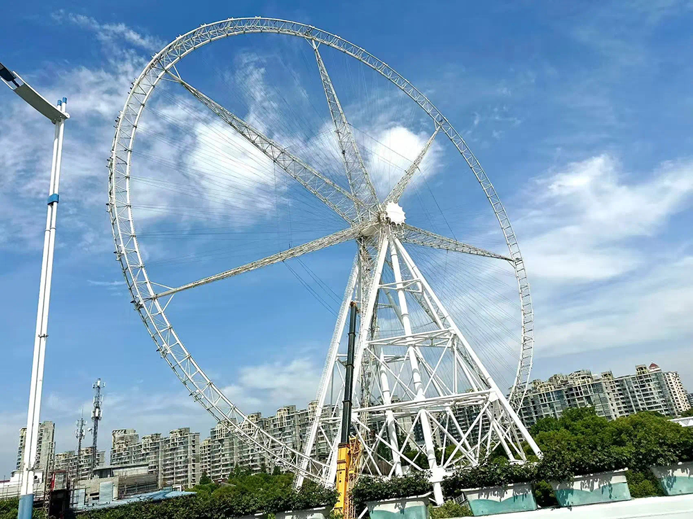 上海锦江乐园摩天轮正在拆除中，预计5月底6月初拆完  第1张
